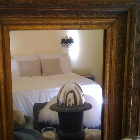 Numero 25 Bed & Breakfast 3*